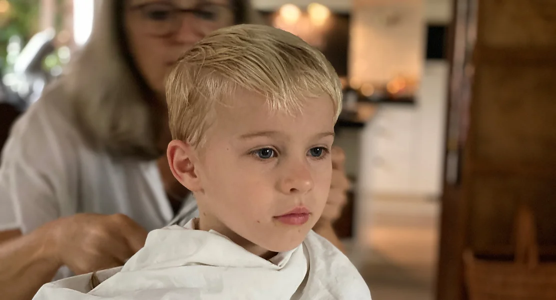 Coupe enfant moins de 10 ans - Salon de coiffure familial Valmondois 95760